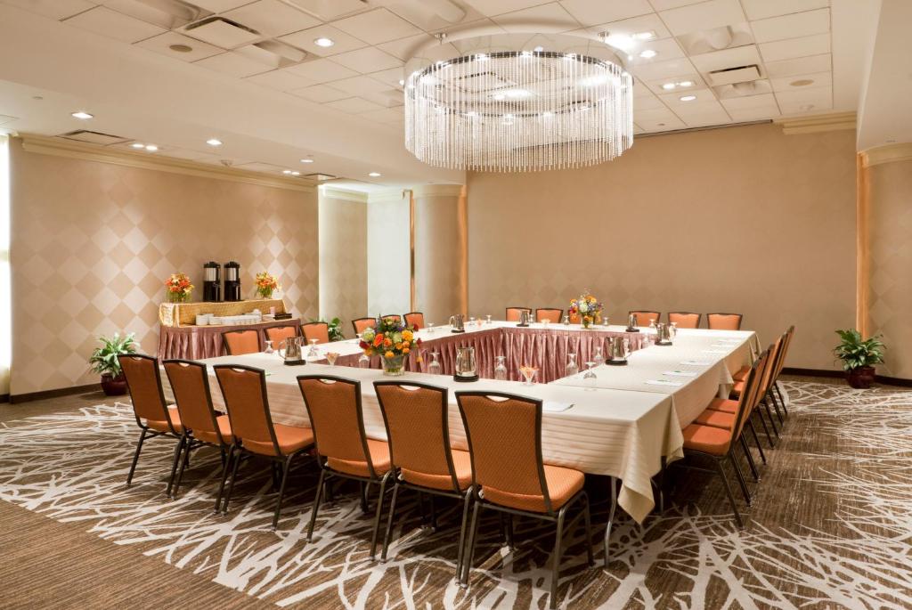 Holiday Inn Washington Capitol-National Mall, an IHG Hotel Image