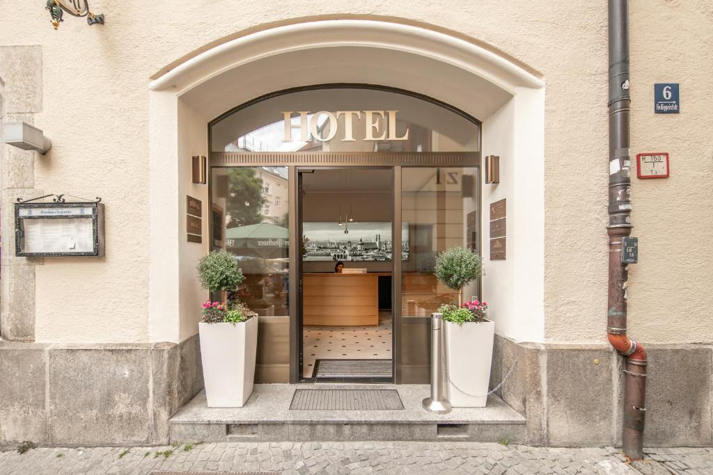 Hotel Am Markt Image