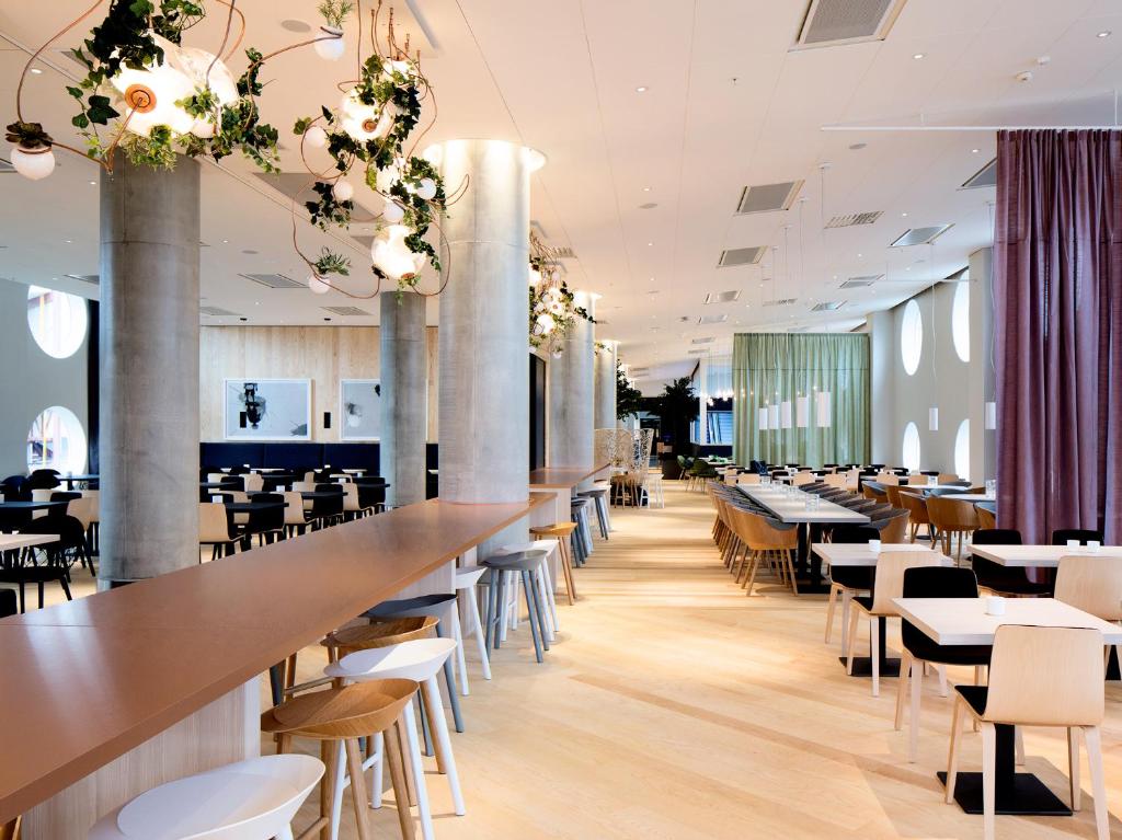 Quality Hotel Strawberry Arena Image