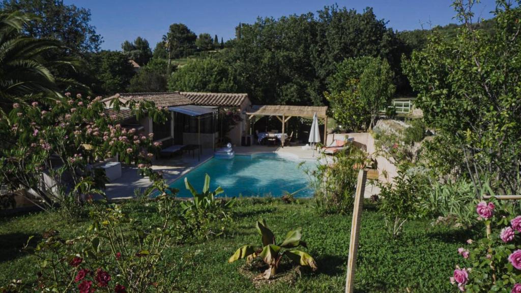 une petite maison entre vignes et mer 3