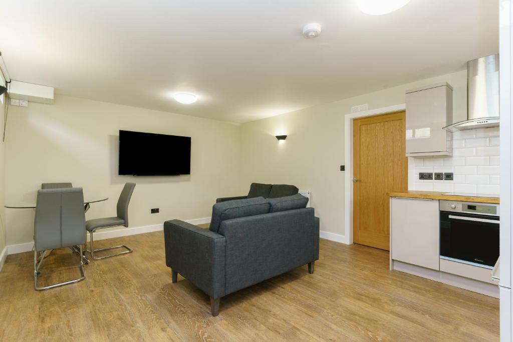 City Apartments - Monkbar Mews 6