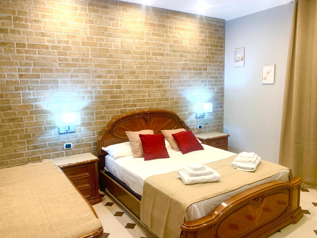 Gallery House 8