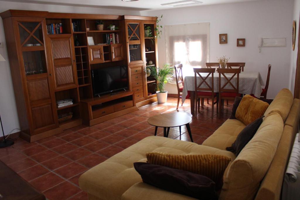 La Casa Toledana - patio y terraza con vistas 5