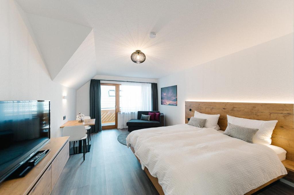 Modernes Appartment BlackForest Art 35 qm Nähe Freiburg 2