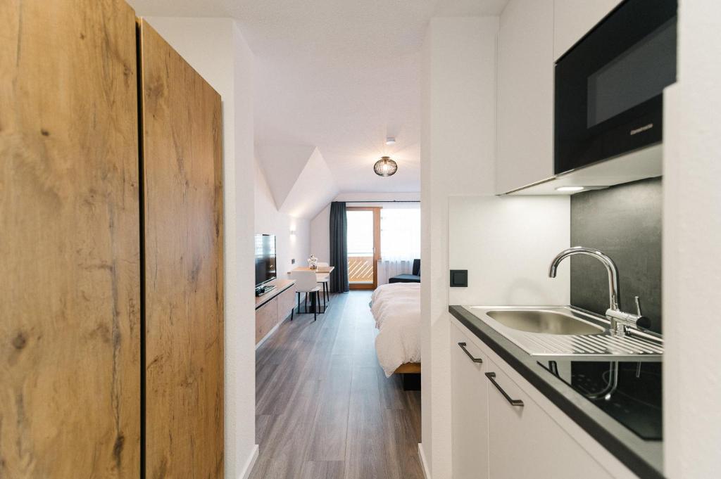 Modernes Appartment BlackForest Art 35 qm Nähe Freiburg 4