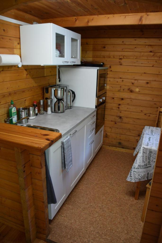 Gemütliches Blockhaus, Waldblick, Nähe BER/SXF 4