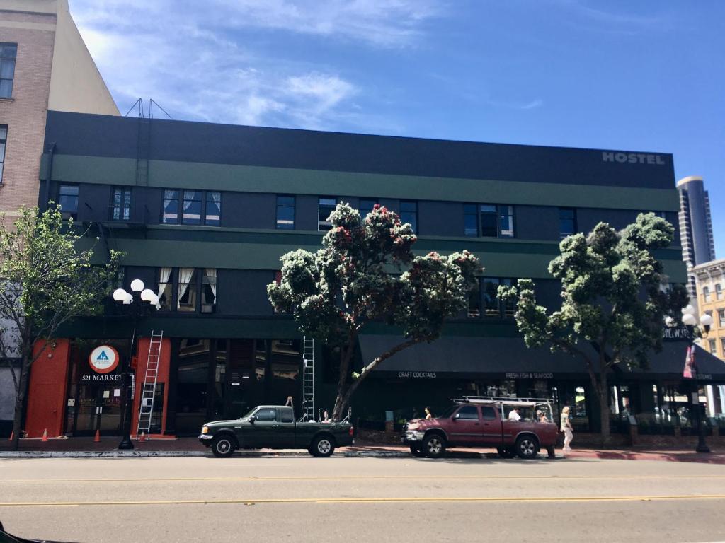 HI San Diego Downtown Hostel Image