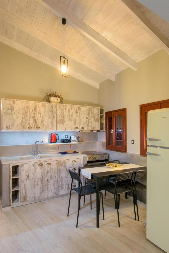 Pavlakis Lemon-Tree House 4