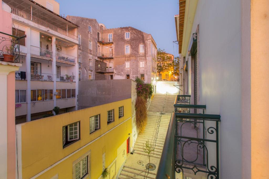 Cabral 5 Stars View 6