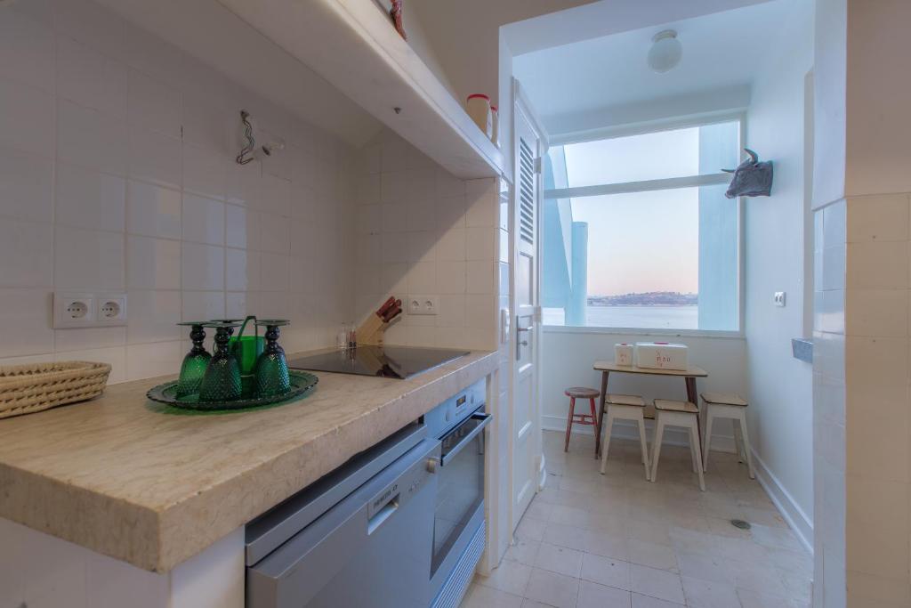 Cabral 5 Stars View 4