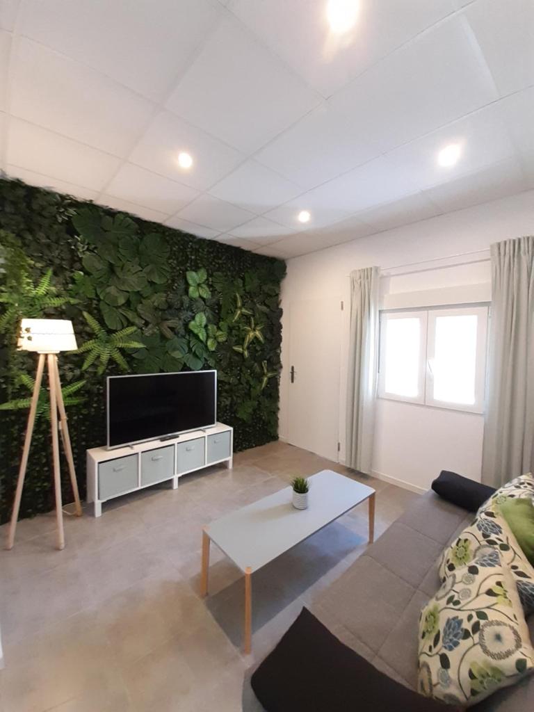 Tropical Garden Apartment 5
