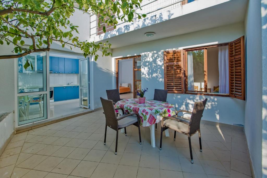 Villa Lucija 4