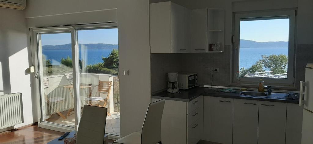 Seaview holiday house Mali Rog 5