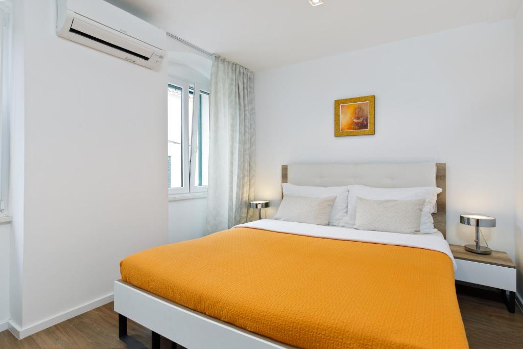Dominus, Modernly Decorated Suite in City Center 2