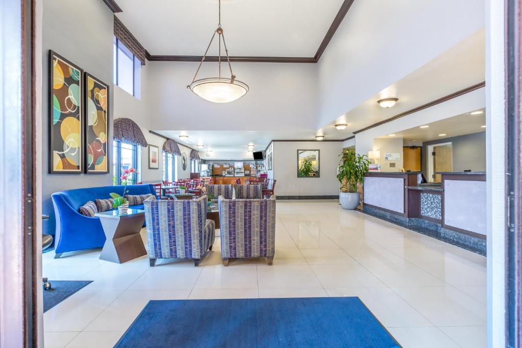 Holiday Inn Express San Diego - Sea World Area, an IHG Hotel Image
