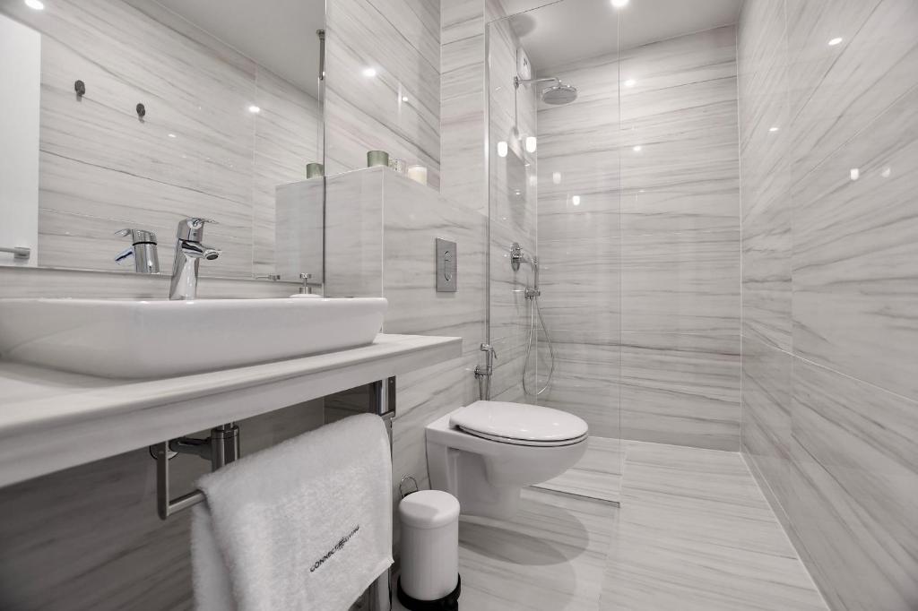 Connect Living Apartments Free Parking 3