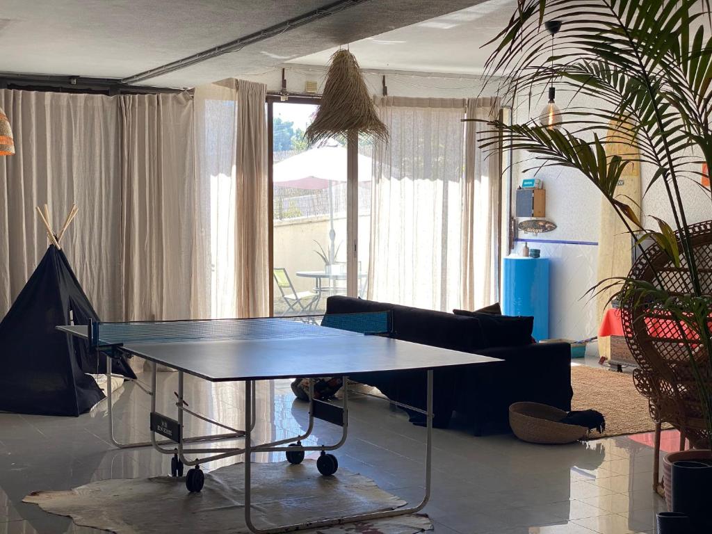 Bunker 11 Surf House 5