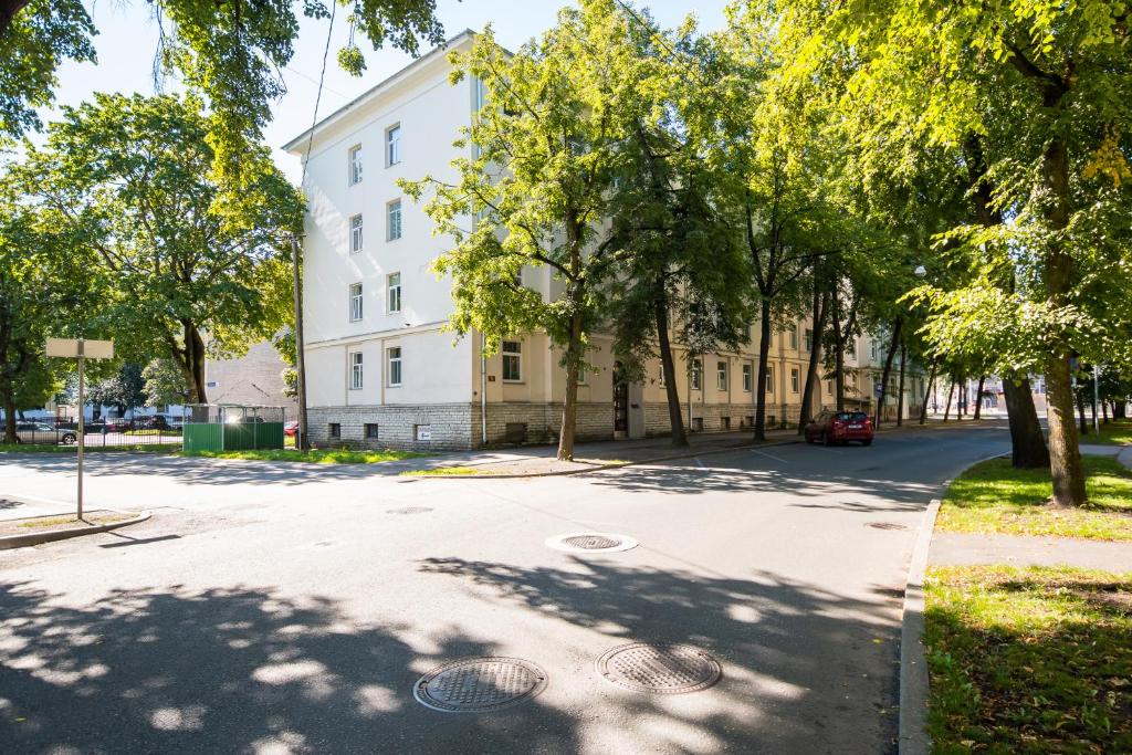 LuxeCityApartment 7