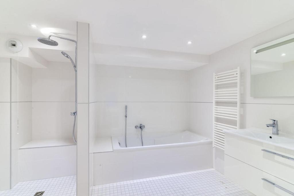 High Standing Comfortable Loft 125m2 city center 8