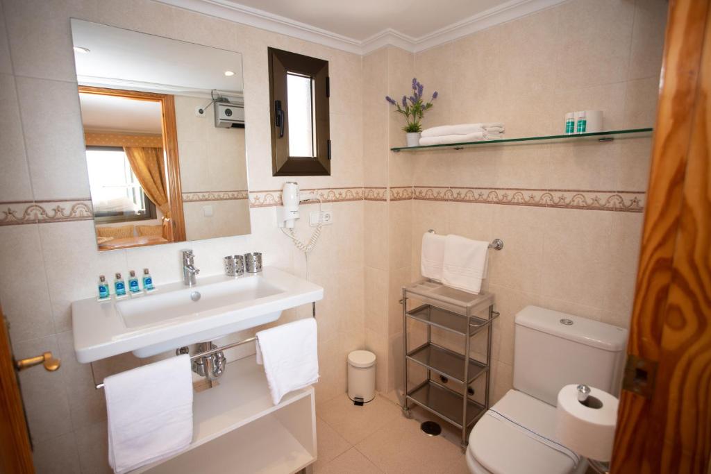 Apartamentos María Cristina Beach 2