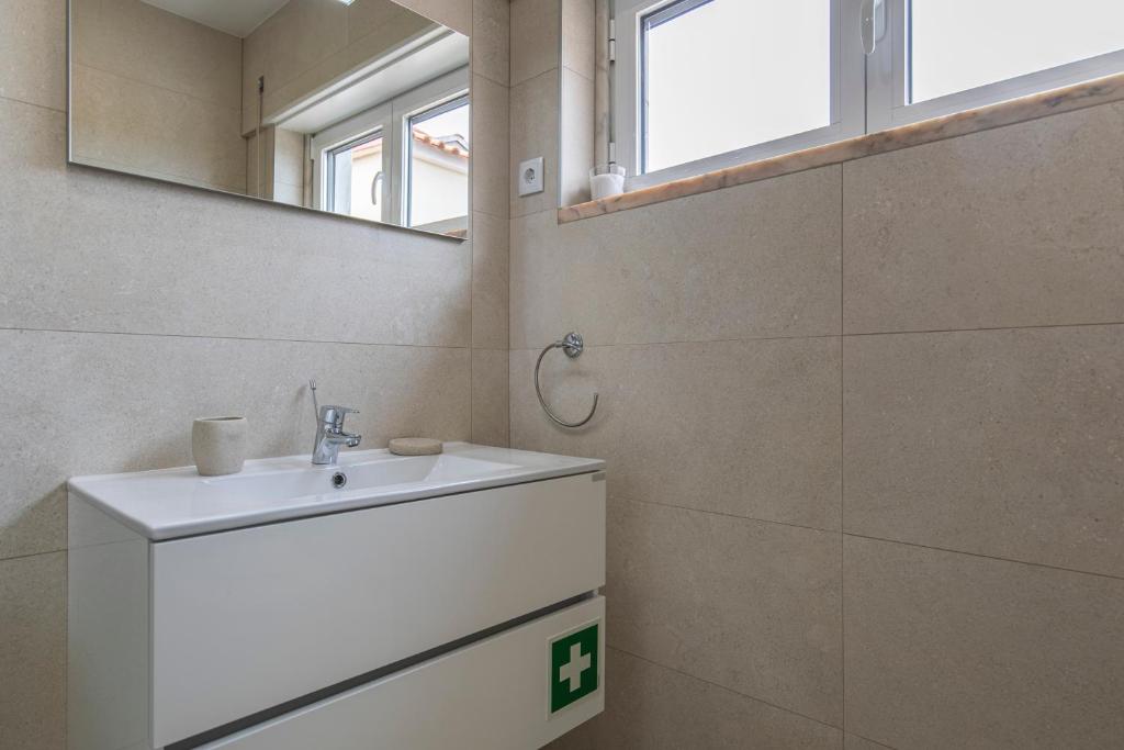 LovelyStay - Sintra Mountain View 8