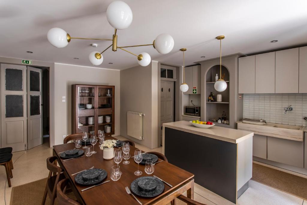 Gallery Townhouse & Home 4