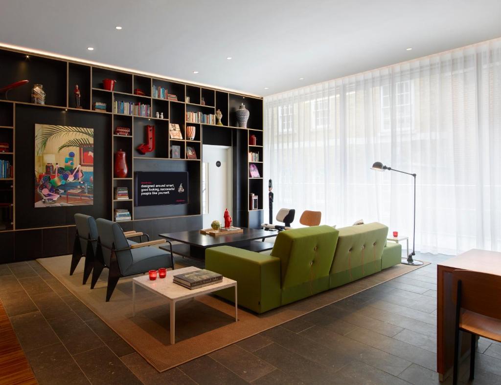 citizenM Tower of London Image