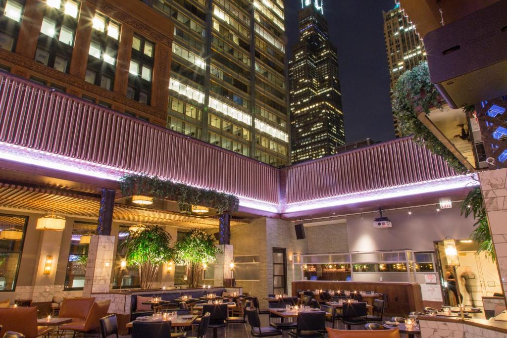 Kimpton Gray Hotel Chicago, an IHG Hotel Image