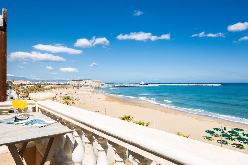 Birais Beach Studios 8