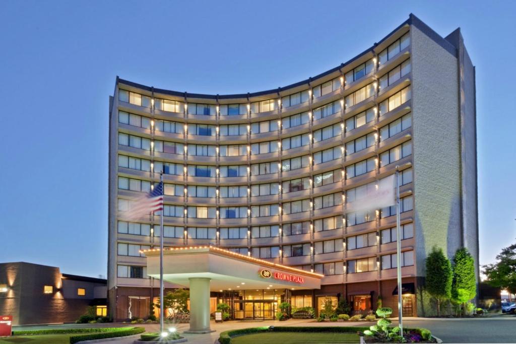 Crowne Plaza Hotel Portland-Downtown Convention Center, an IHG Hotel Image