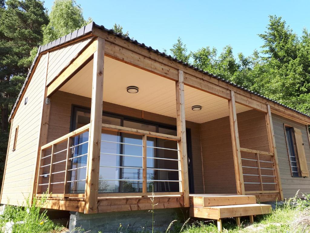 Photo de la galerie de l'établissement Auberge & Camping Sabatoux, à Montusclat