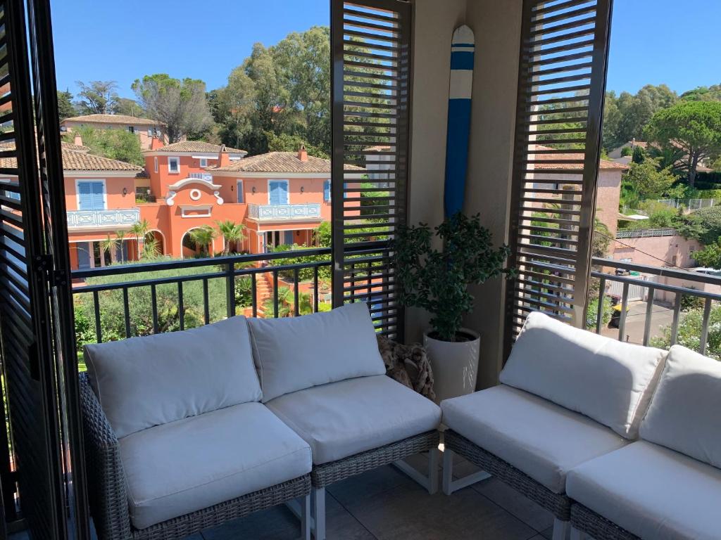 Exclusive Resort Apartments with parking , gym and sauna