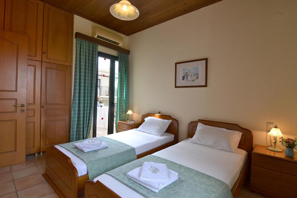 Christina Villas- Minoan inland 8