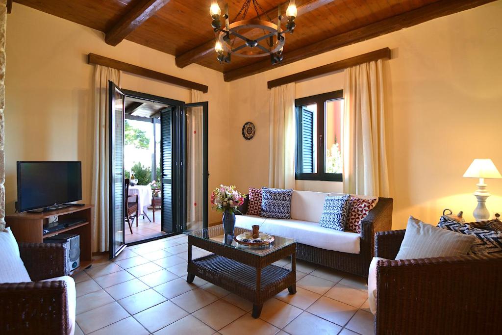 Christina Villas- Minoan inland 6