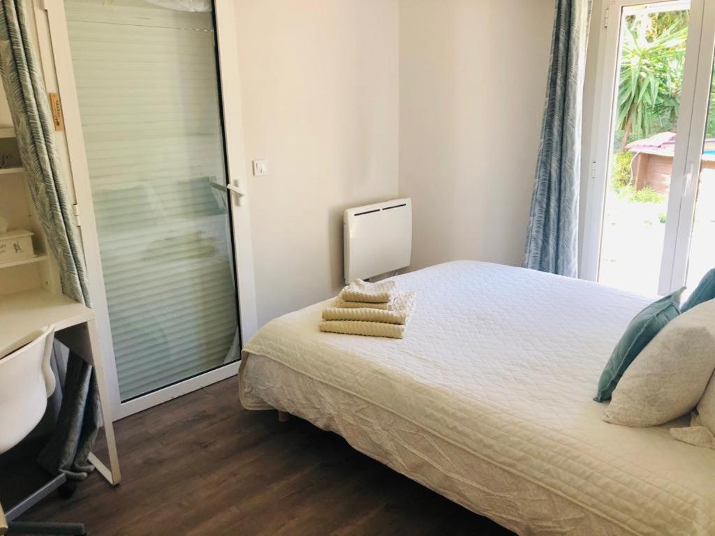 Luxury residence Fabron 7