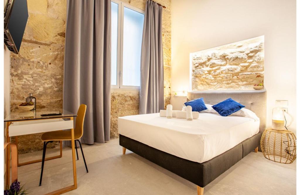 MyFlats Luxury Downtown 5