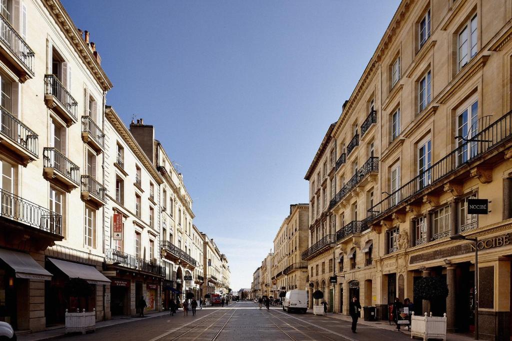 Maison d'hôtes Bordeaux Centre Le Patio de l'Intendance 3