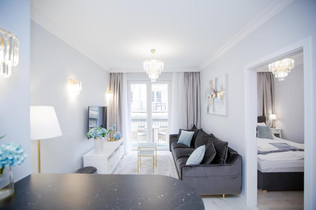 Hamptons Apartment 1