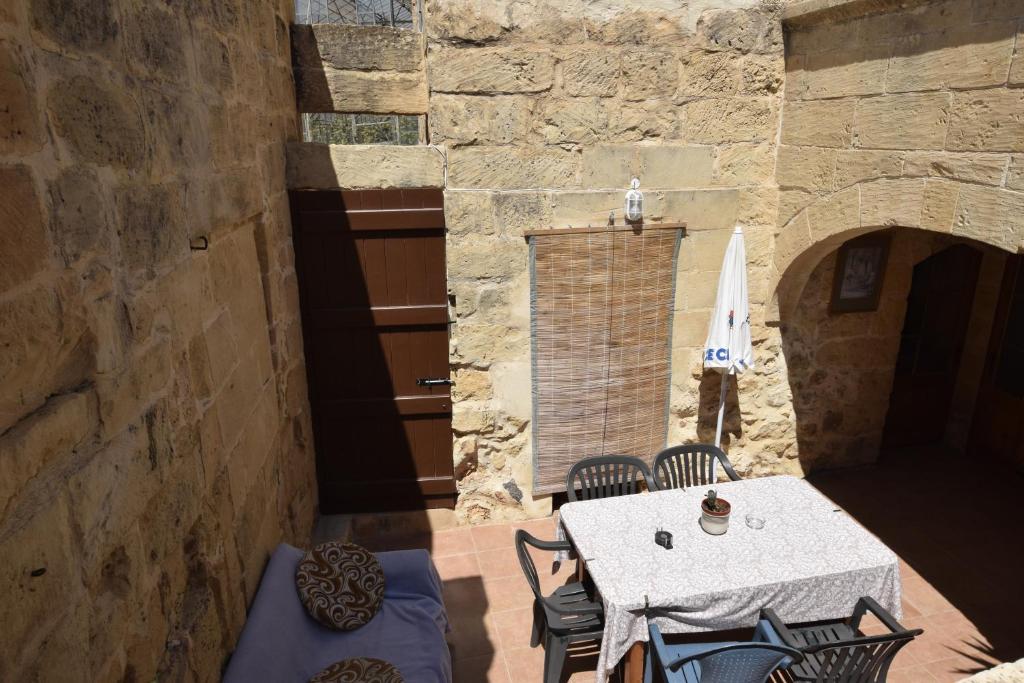 400YR Farmhouse in Xaghra Gozo - Entire Farmhouse 7
