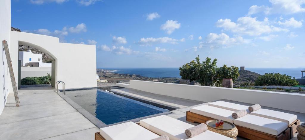 VILLA DI CAPO - Santorini Old Winery Luxury Villas 1