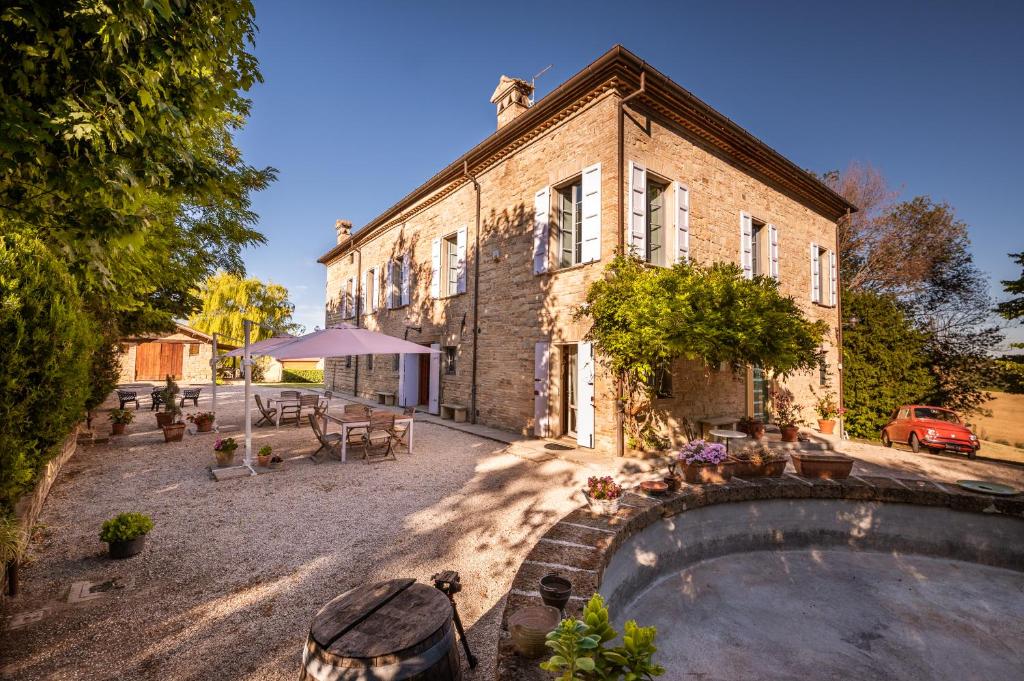 Residenza La Canonica Relais - Historic Country House & Pool 2