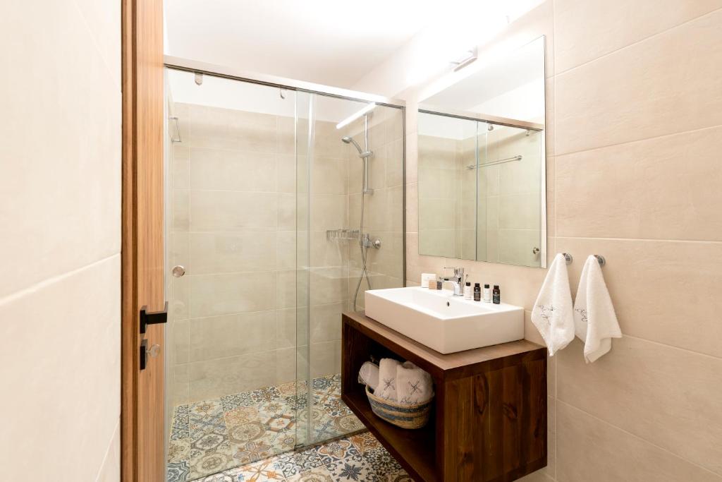 Blue Jasmine Suites 7
