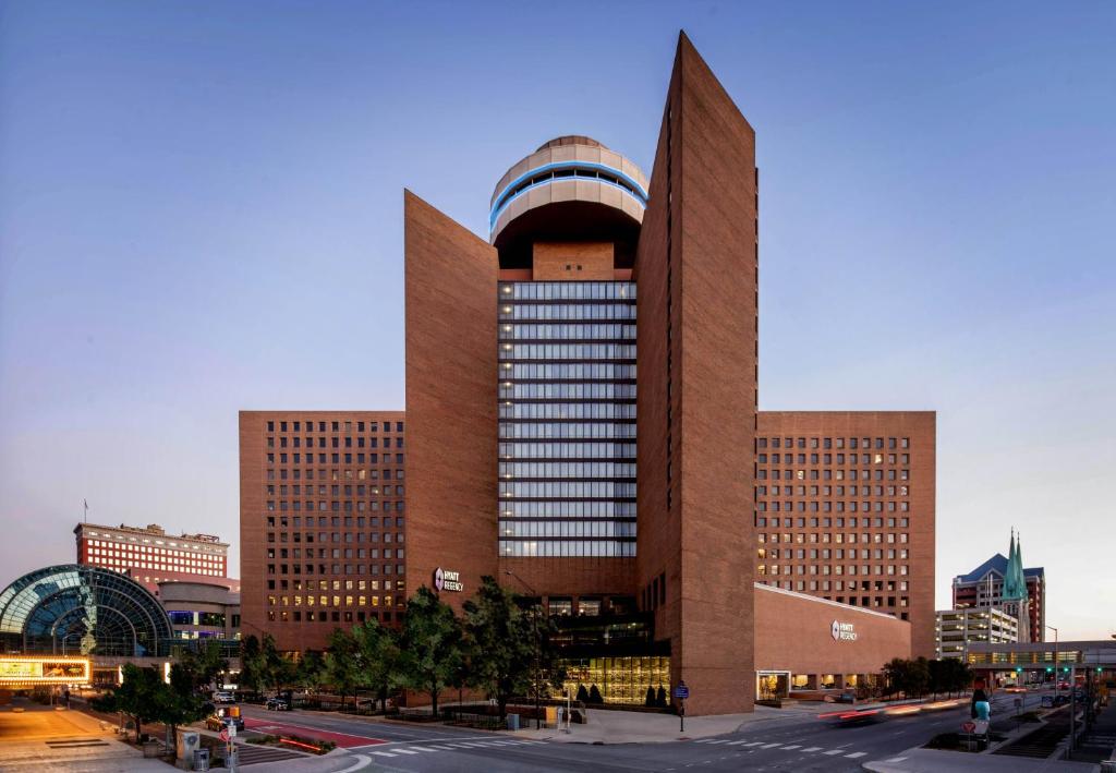 Hyatt Regency Indianapolis at State Capitol Image