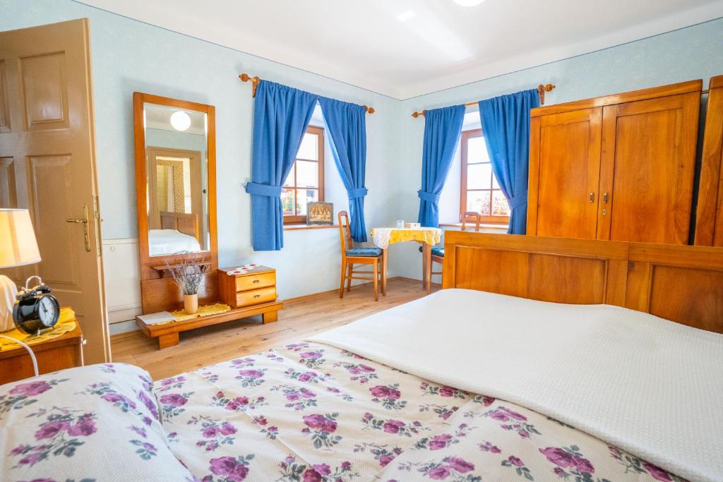 Notranjska hiša - traditional country house, close to the world attraction Cerknica lake 6
