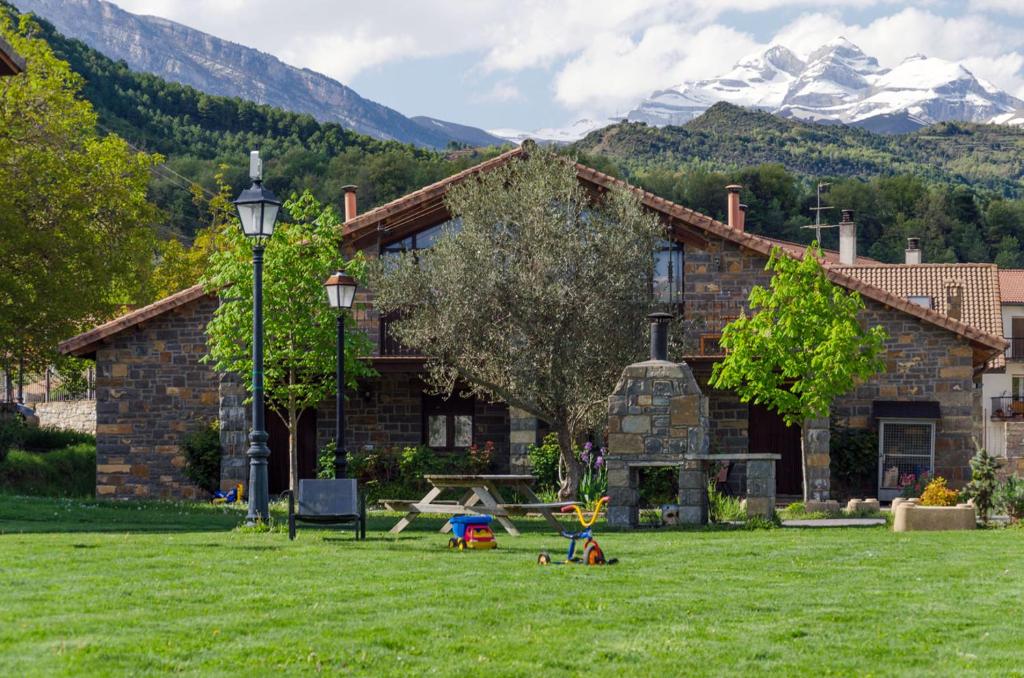 Casas la Ribera Ordesa 8