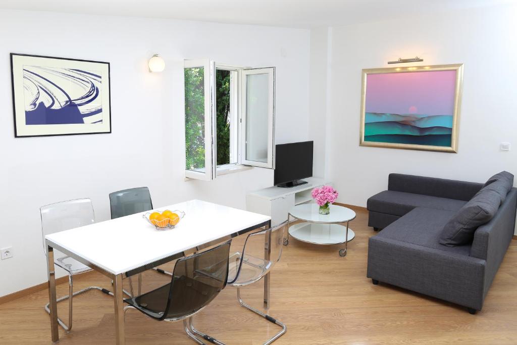 Apartment Dee Dee 4