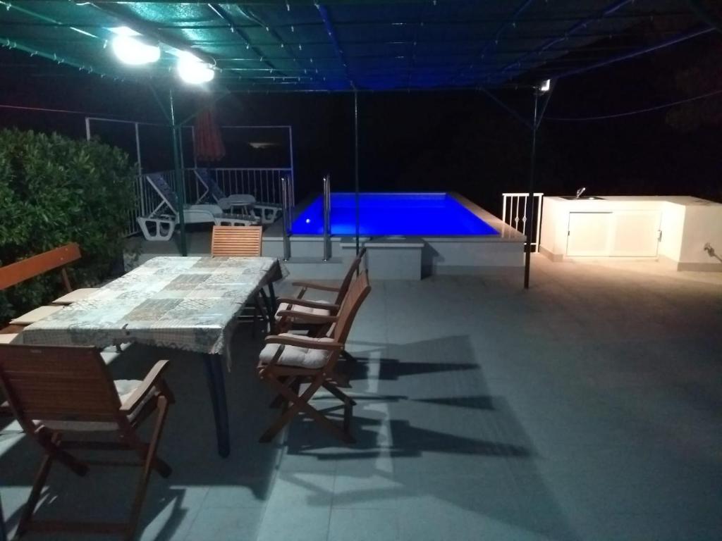 Rest House Stiniva 6