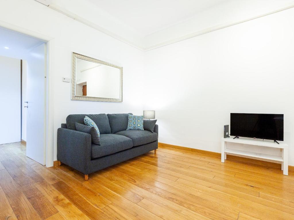 easyhomes - Central Station 5