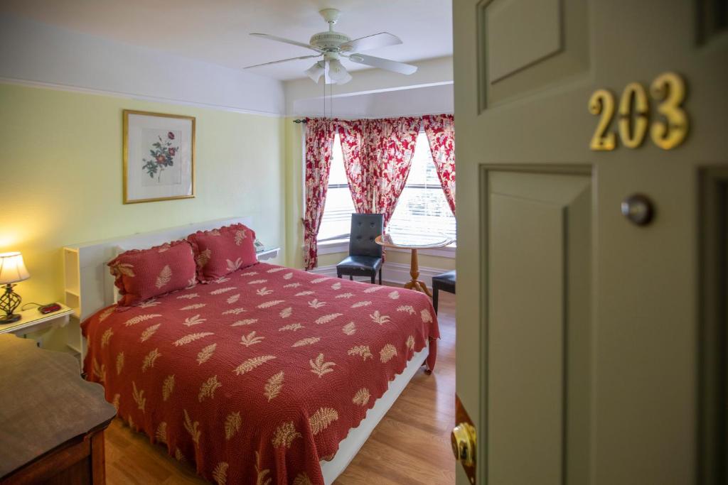 Hayes Valley Inn Image