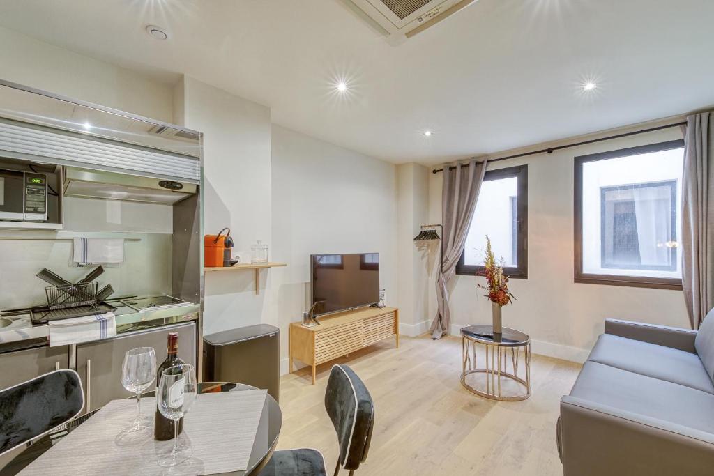 Appartements Emile Fourcand -Your Bordeaux Home 4
